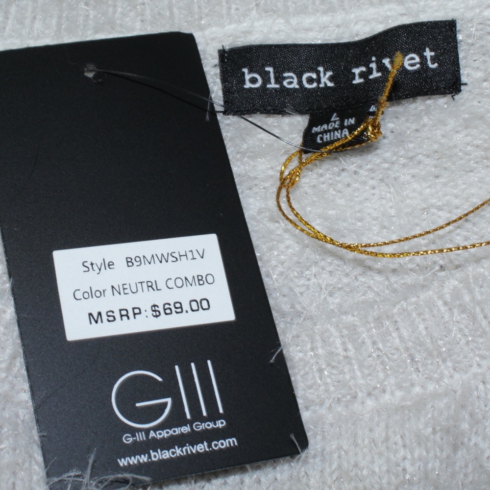 BLACK RIVET SWEATER - Picture 3 of 3